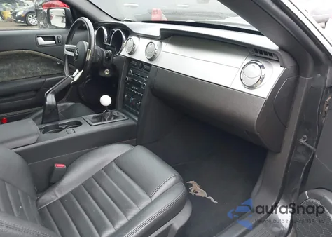 2008 Ford Mustang Gt Deluxe/Gt Premium z USA, uszkodzony, nr VIN 1ZVHT82H085200495